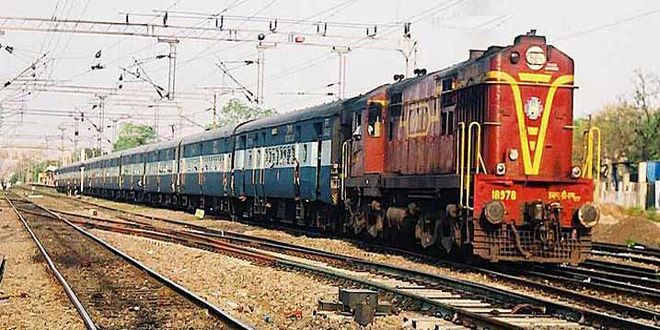 Agra Fort Railway station train