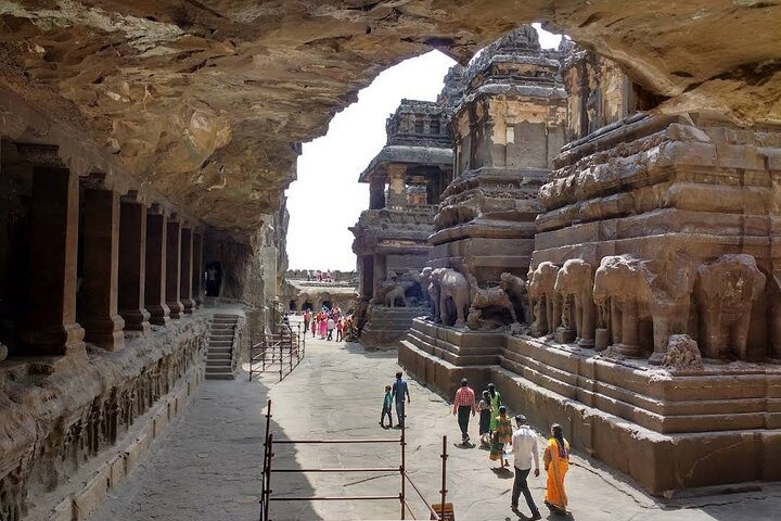 how to get to ellora caves
